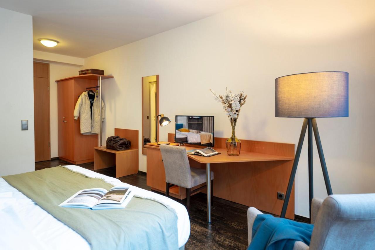 Koncept Hotel Benedikt ジークブルク エクステリア 写真