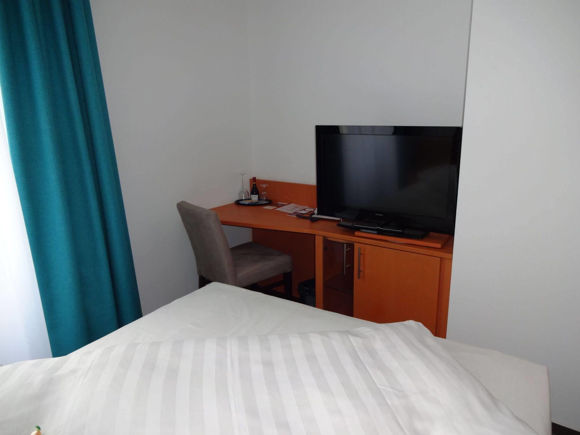 Koncept Hotel Benedikt ジークブルク エクステリア 写真