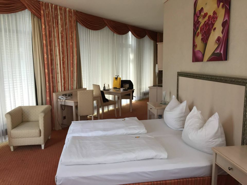 Koncept Hotel Benedikt ジークブルク エクステリア 写真